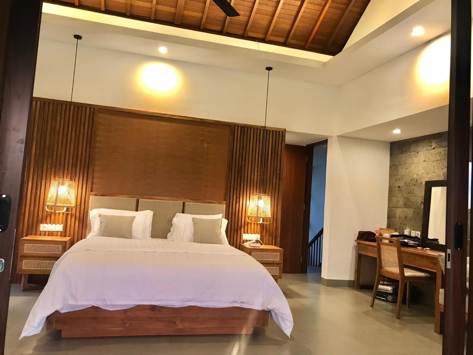 Nakula Villa *